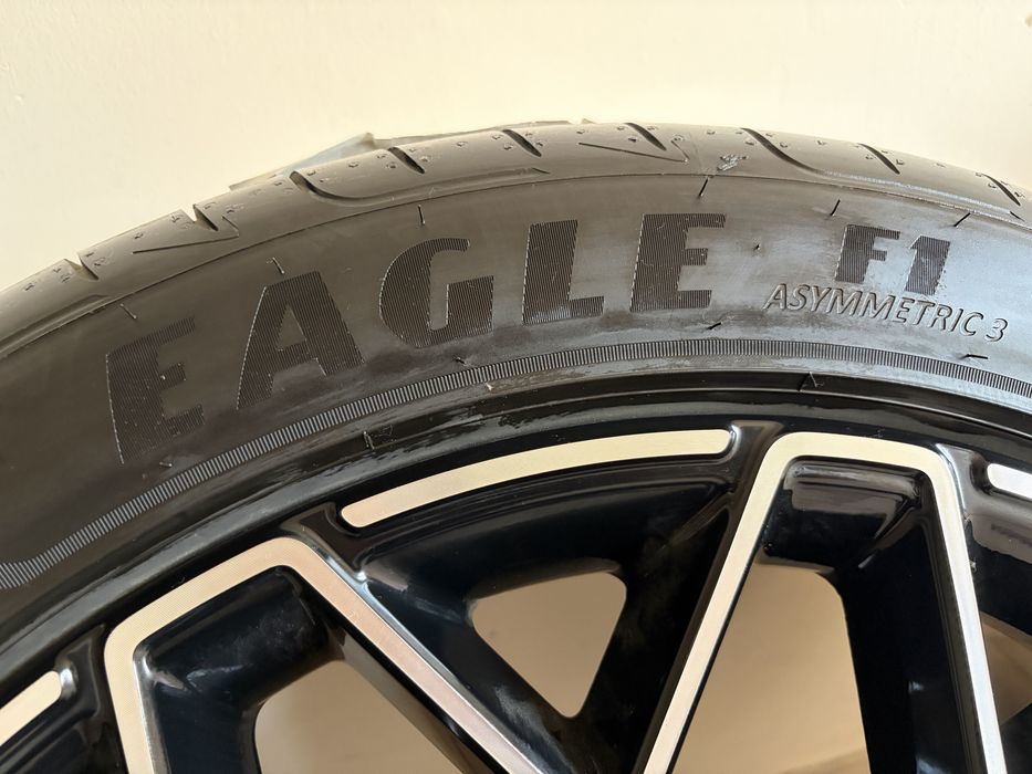 Диски R21 от Zeekr 001