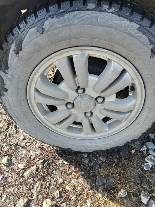 Продам зиние шины