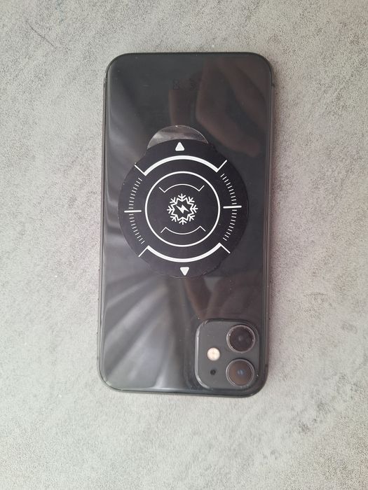 iPhone 11 с гарантий