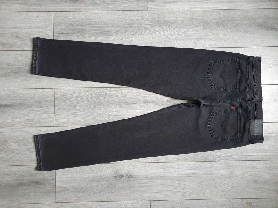 Blugi LEVI'S 511 Slim - Marime W33 L34 (Talie 88 cm)