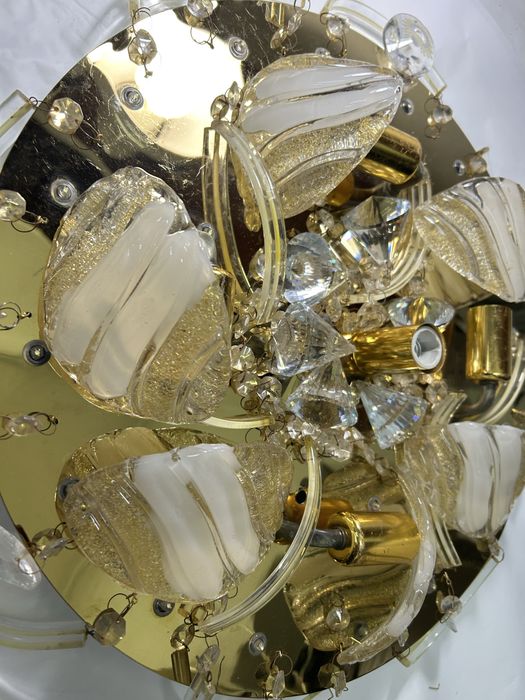 Люстра хорошая с пультом