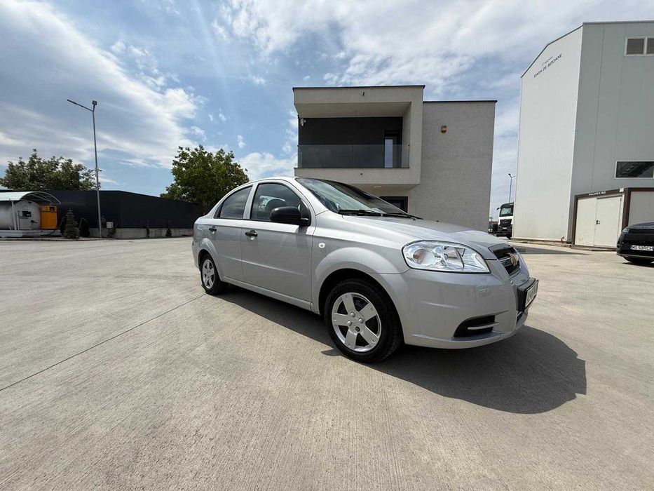 Chevrolet AVEO Sedan 2010