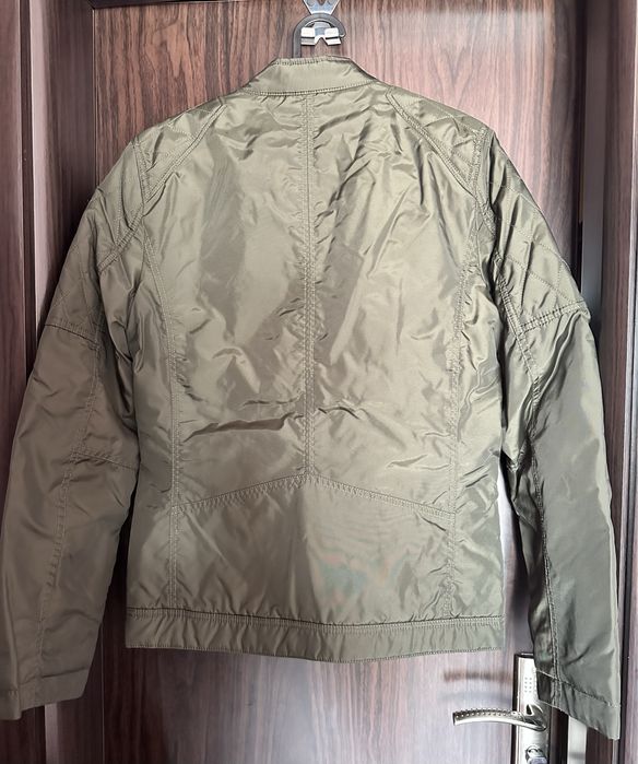 Мъжки пролетно-есенни якета