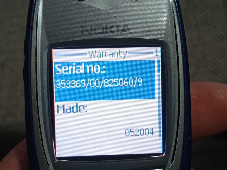 Nokia 6100 един собственик със зарядно