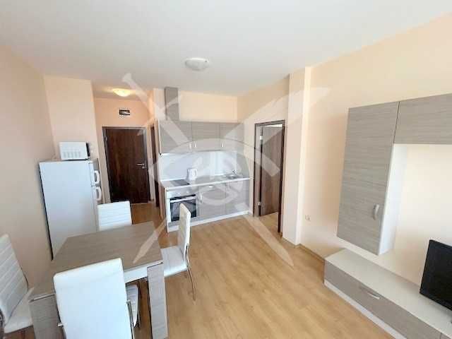 Продава се Двустаен апартамент в Свети Влас - 77 кв.м за 1460 €/кв.м - Снимка #2