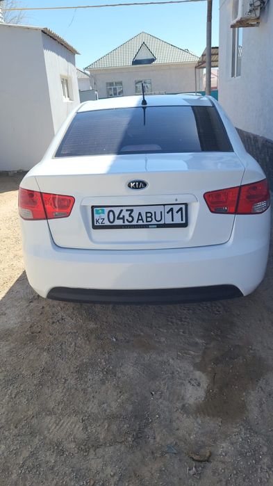 Kia cerato 2012 белый