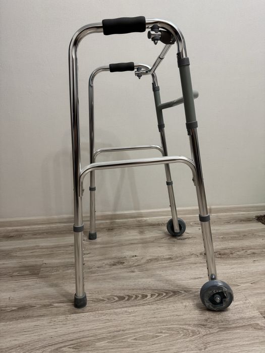 Ходунки для взрослых