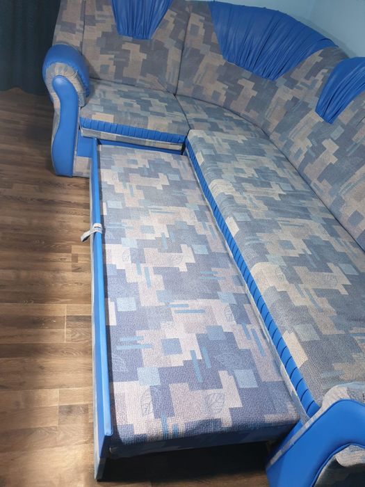 Vând colțare second