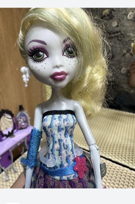 Продам куклу монстр  хай !