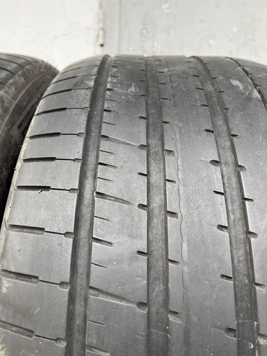 4 бр. летни гуми 315/40/21 и 275/45/21 Pirelli DOT 2215 2x4 mm 2x6 mm