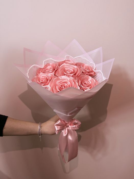 Buchet Etern Trandafiri Satin & Perle