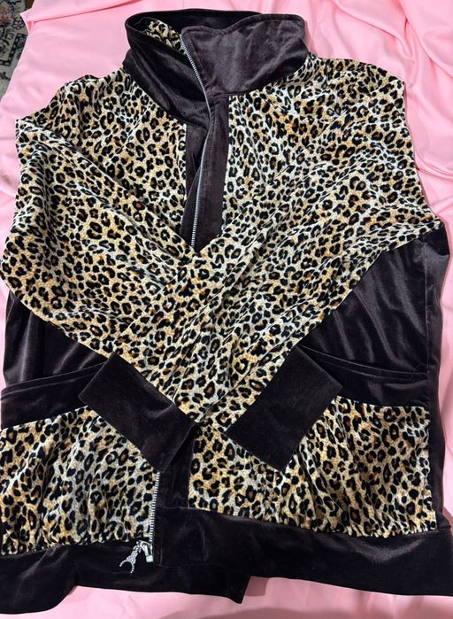 Спортивный одежды