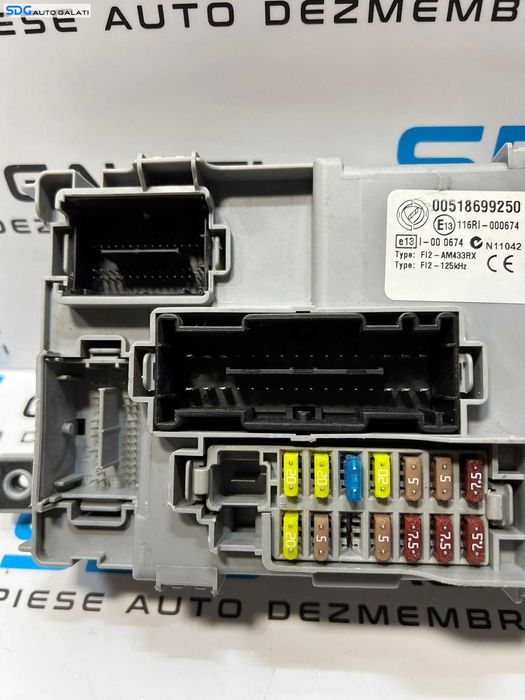 Panou Tablou Relee Sigurante Fiat Punto Evo 2009 - 2012 Cod 00518699250 [L3648]