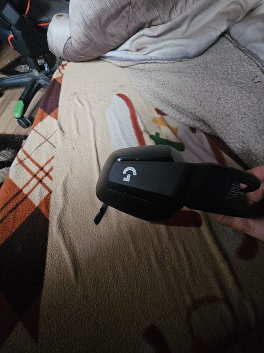 Casti Logitech G733
