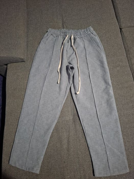 Pantaloni Eleganți