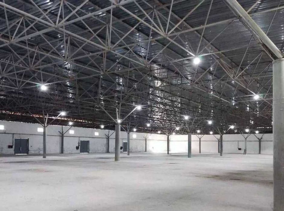 Продаётся 5 000 м² сухой склад.