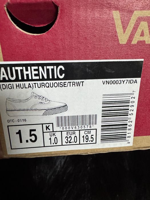 Teniși Vans ( stil Converse ) cu dansatoare ediție limitată