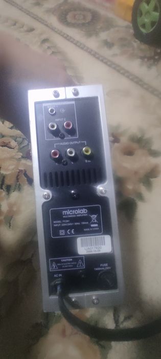 Продам усилитель с колонками микролаб