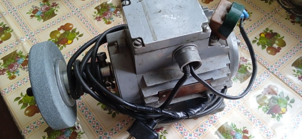 Точилка для ножей и тд