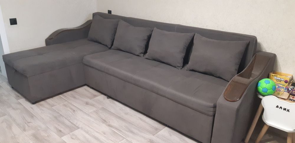 Продаётся Деван.