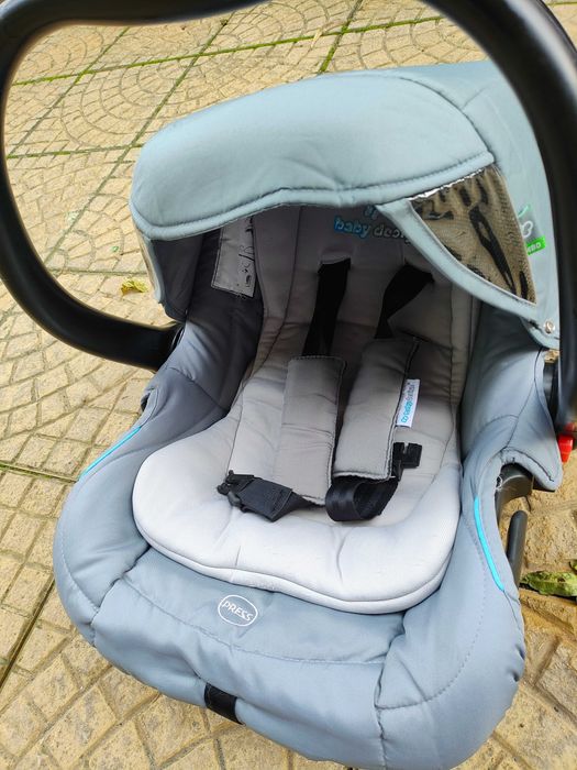 Бебешка количка- три коша 100лв.+ Чанта