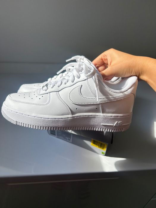 Обувки nike Air Force 1 бели 38,5