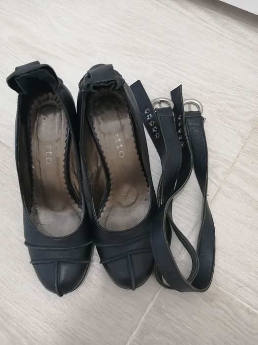 Продаётся кожаные туфли. Производство Корея