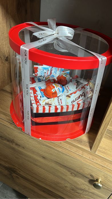 Подарочный бокс из Киндер