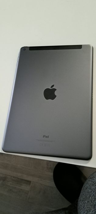 Ipad generație 7 Wifi și celular