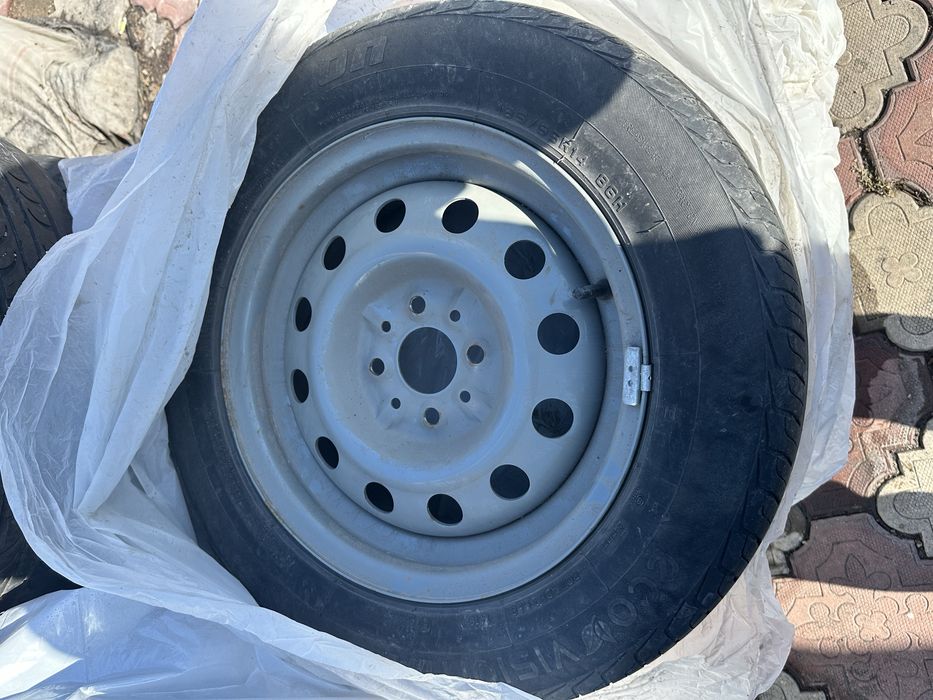 Продам штампы с резиной  r14