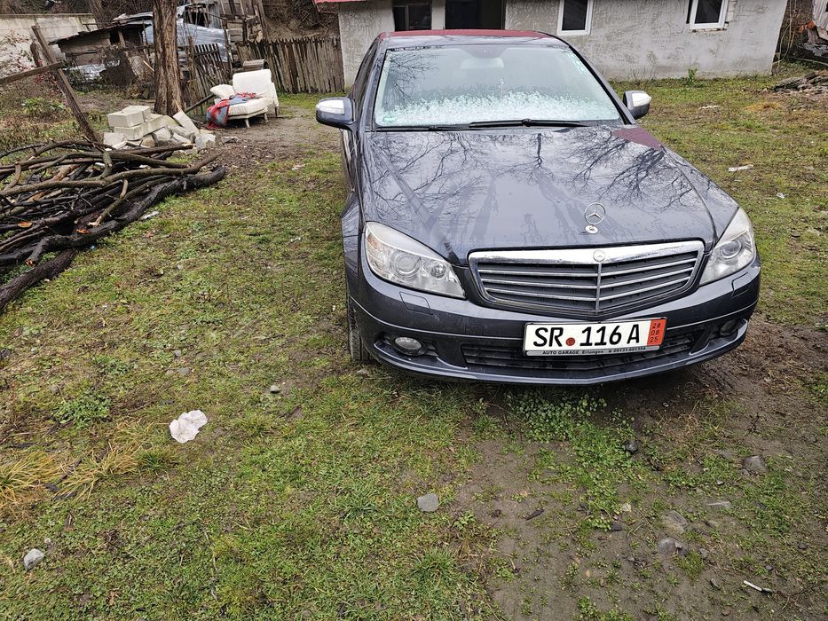 Se vinde un Mercedes C klasse