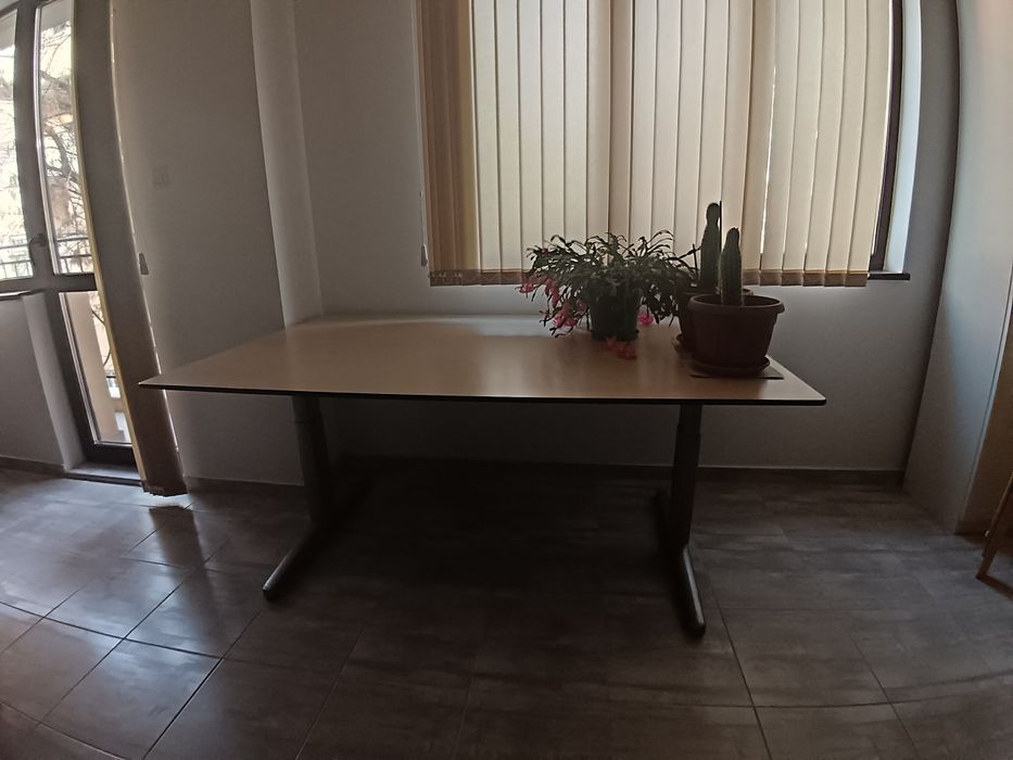 Офис маса 160 х 100 см