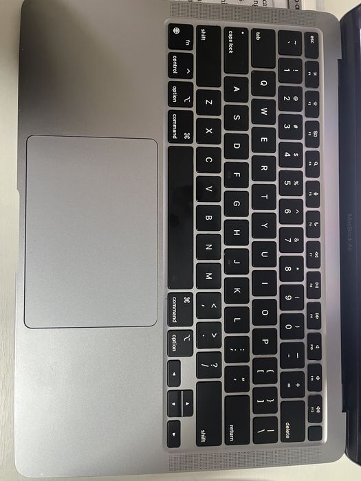 MacBook Air М1 8/256 срочно 93%