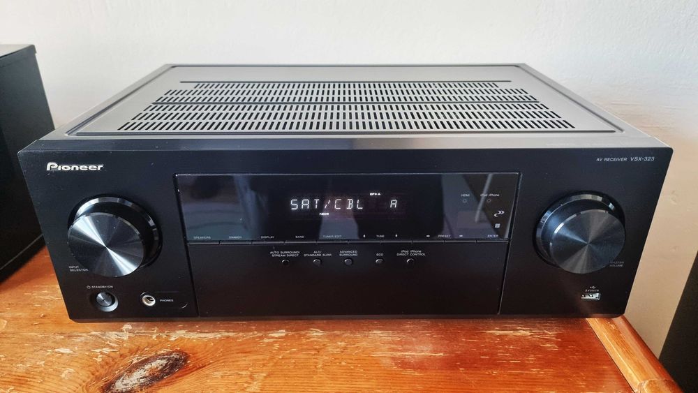 Продава се ресивър Pioneer VSX-323K