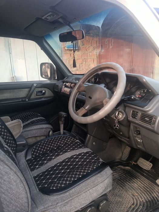 Продам машину mitsubishi pajero