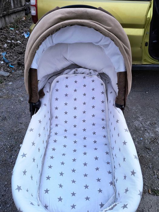 Комбинирана количка в много добро състояние!