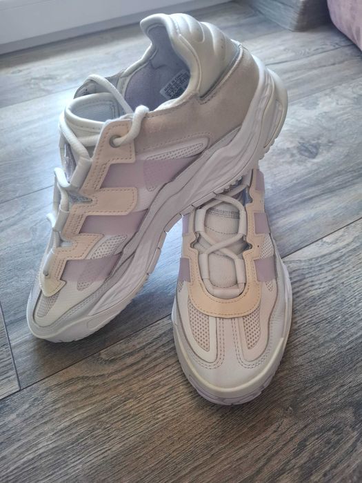 Маратонки Adidas