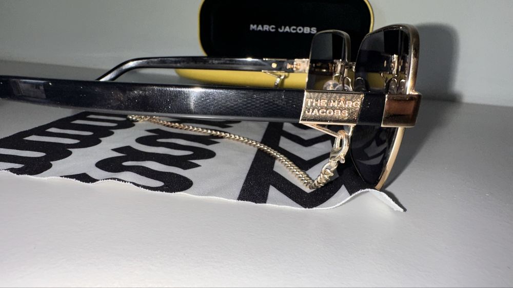 Marc Jacobs оригинални слънчеви очила с верижка