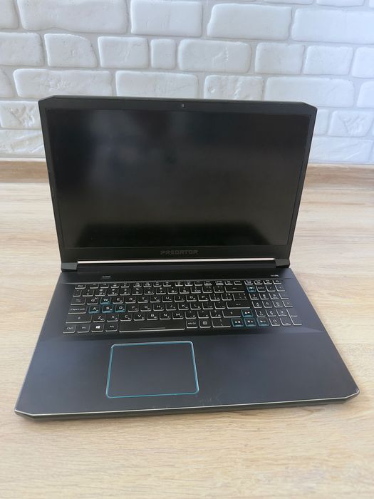 Геймърски Лаптоп Acer Predator Helios 300 /i7-9750H / 16GB RAM