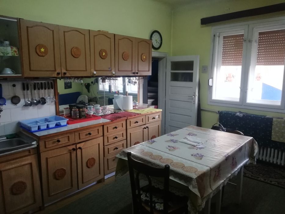 Casa cu etaj in Ștei