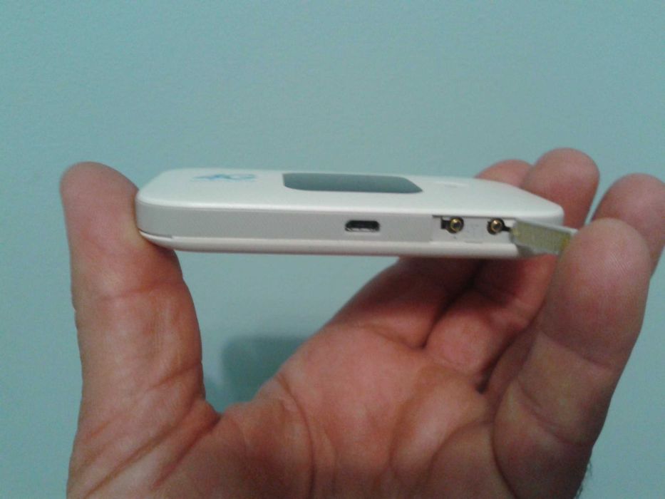 ОТКЛЮЧЕН 4G рутер Huawei E5577 /бисквитка/