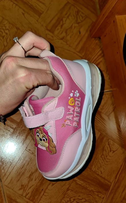 Маратонки за момиче 28