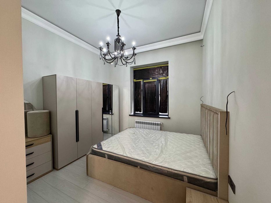 Шайхонтоҳур тумани Кўкча дарвоза Тир Маҳалла 2.3 сотих 300 кв.м