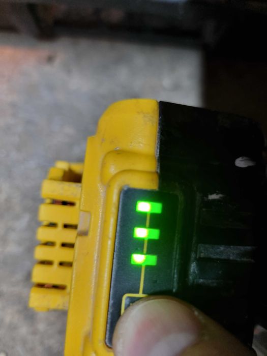 DeWalt DCD995P2 Masina premium de gaurit cu percutie XRP Li-Ion 18V