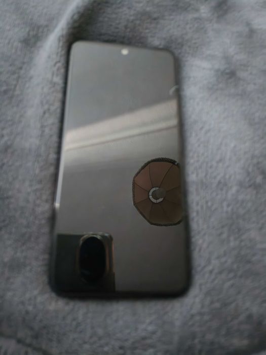 Продавам Redmi Note11