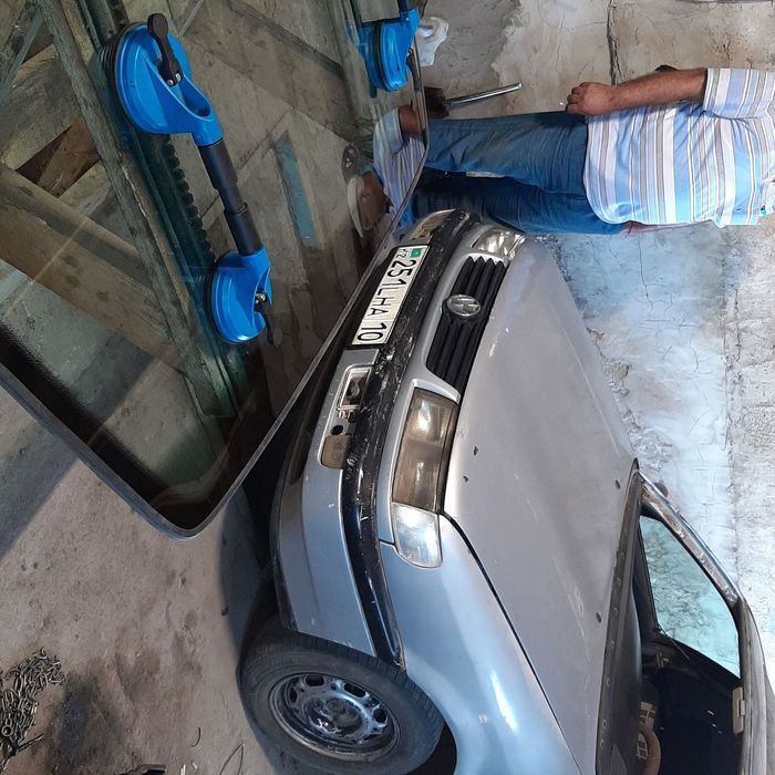 Автостекло и оптом и розница город Аркалык