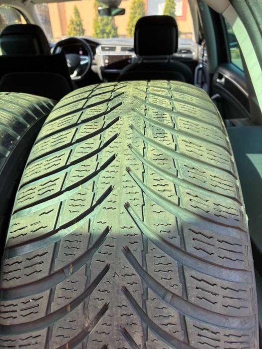 Anvelope Iarna Nokian 235/55/R18, an 2023