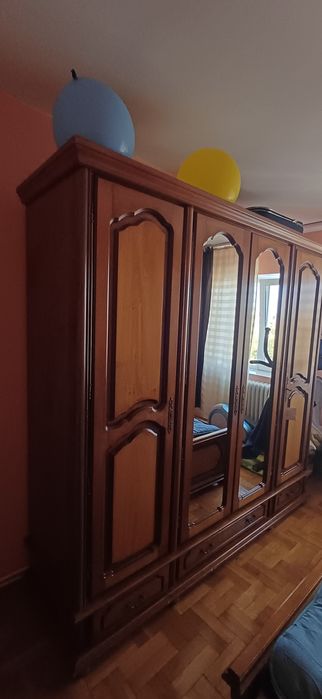 Mobila lemn masiv clasica