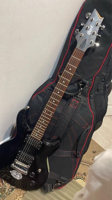 Электрогитара продам гитару