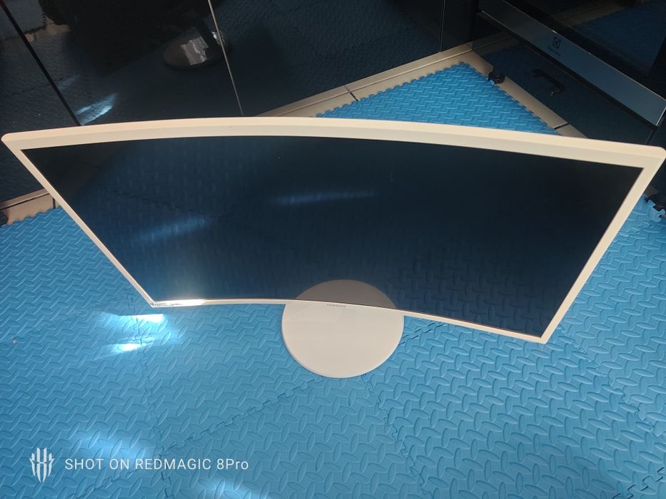 Monitor Samsung curbat 32 inch
